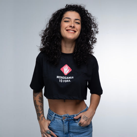 Cropped Oversized Monogamia Tô Fora!