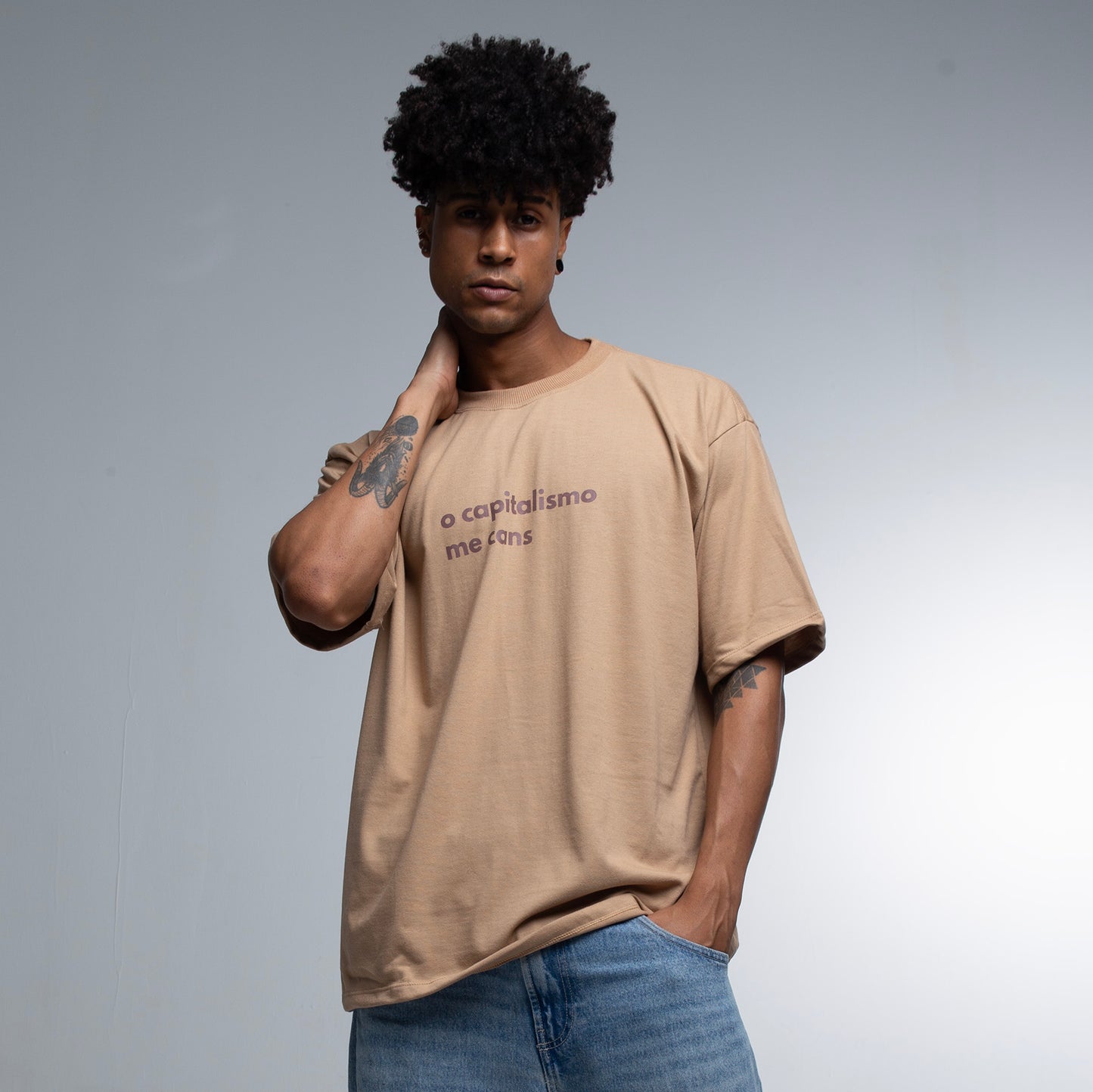 Camiseta UNISSEX Oversized Capitalismo