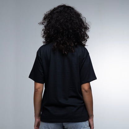 Camiseta UNISSEX Monogamia Tô Fora!