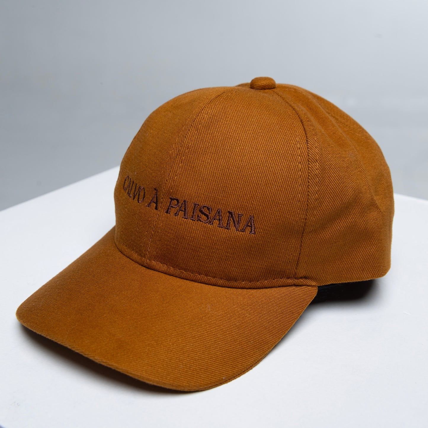 Boné Calvo À Paisana