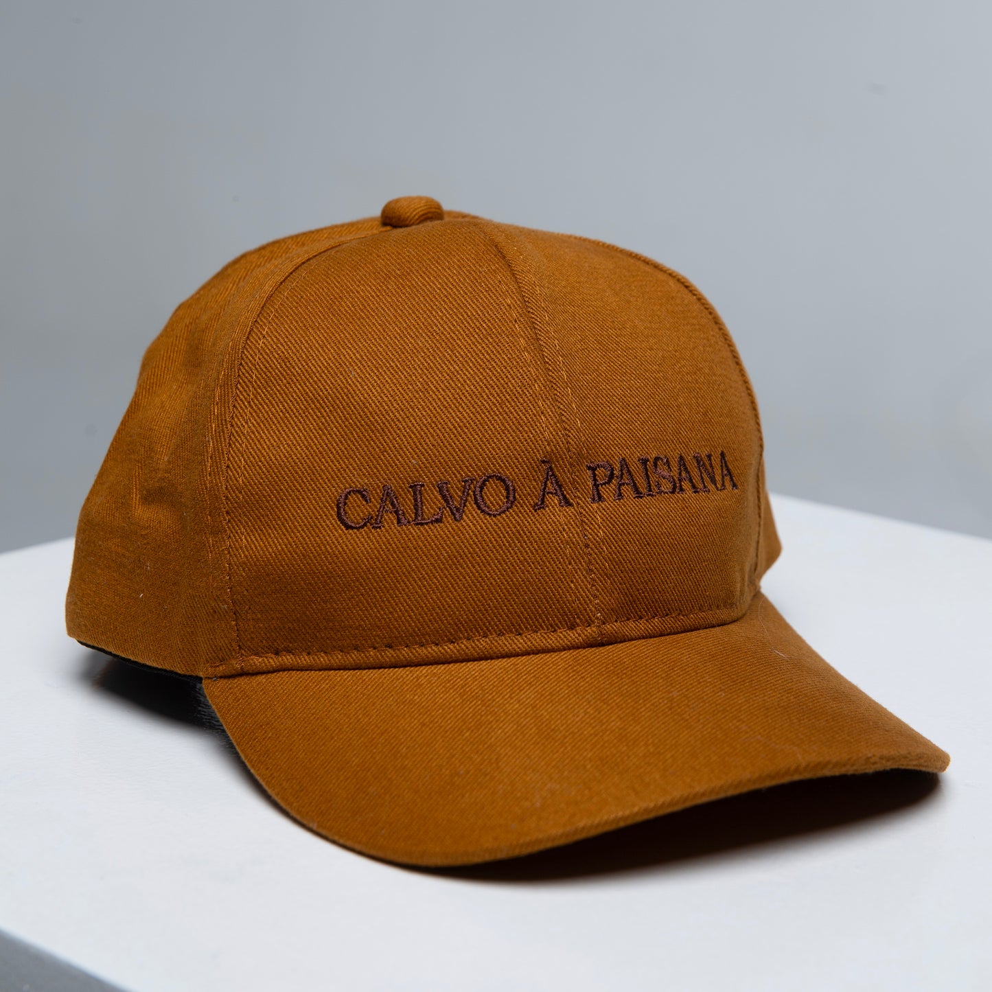 Boné Calvo À Paisana