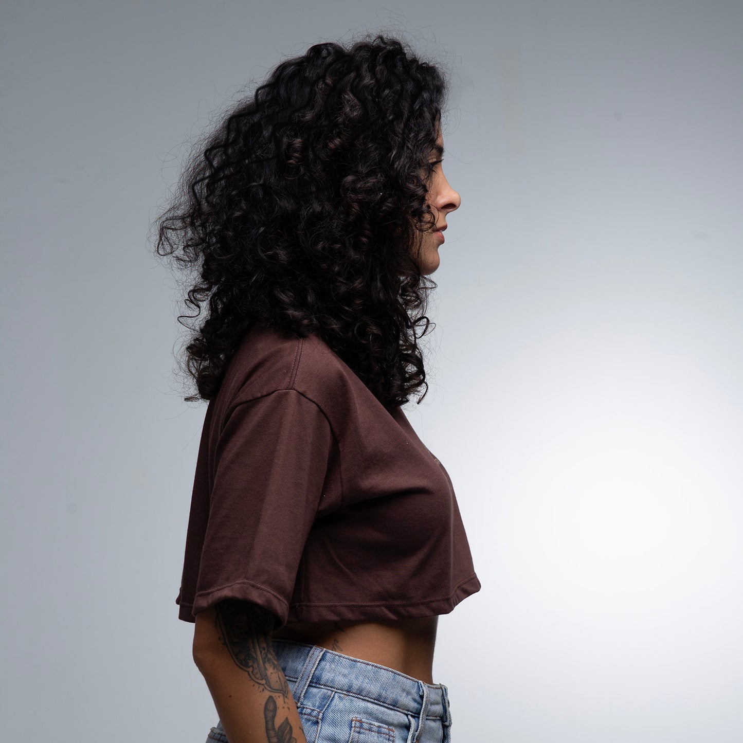 Cropped Oversized Monogamia Tô Fora!
