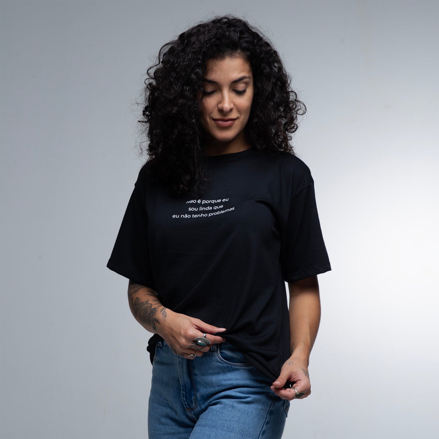 Camiseta Oversized Linda & Com Problemas